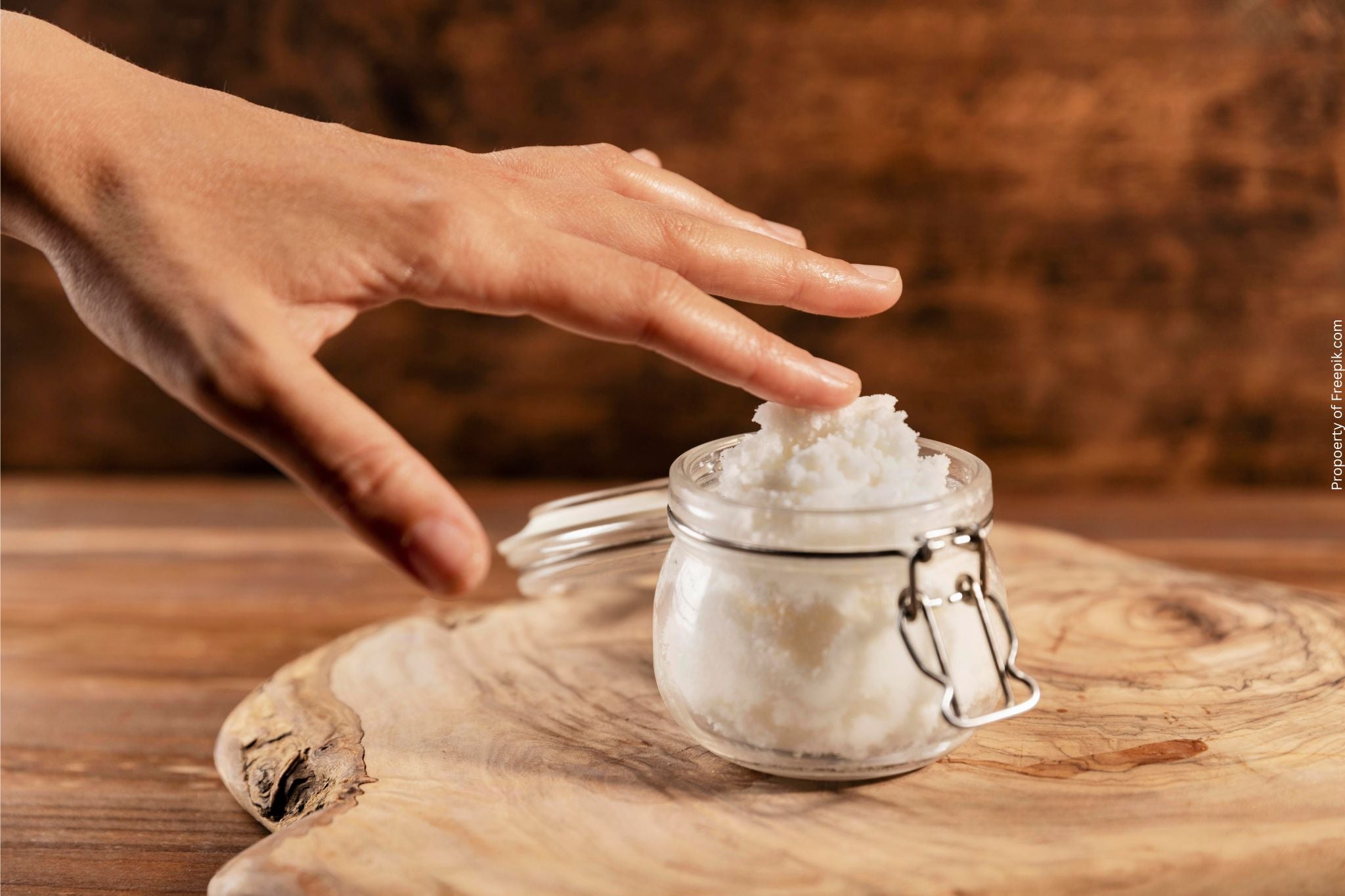 Crema facial ligera, casera (sin aceites esenciales) para pieles, grasas, mixtas o sensibles.