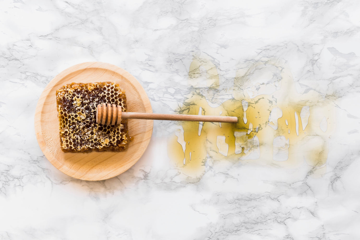Cera de Abeja vs Cera Vegetal: Diferencias y Cuál Elegir