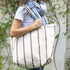 Maxi Bolsa Tote Sostenible, color azul, vista frontal