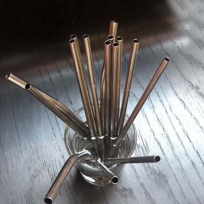 2 pajitas rectas reutilizables de acero inox + limpiador, vista en grupo