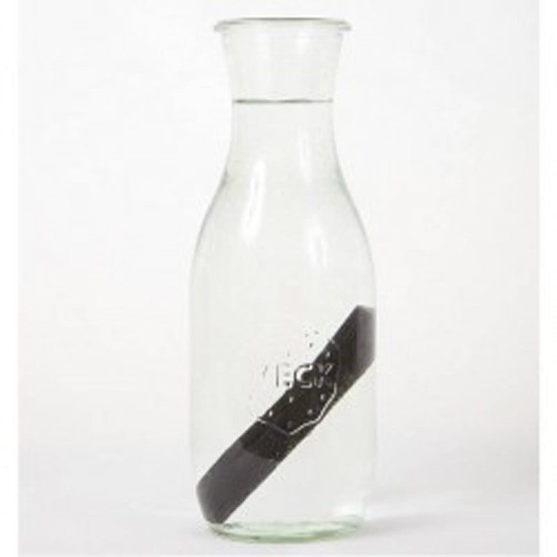 Filtro de Carbón Activado para el Agua Binchotan, vista en botella
